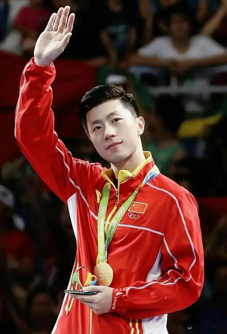 马龙这次全运会，只打男团，单打不参加了。三十七岁的人，还在场上拼，图什么呢？