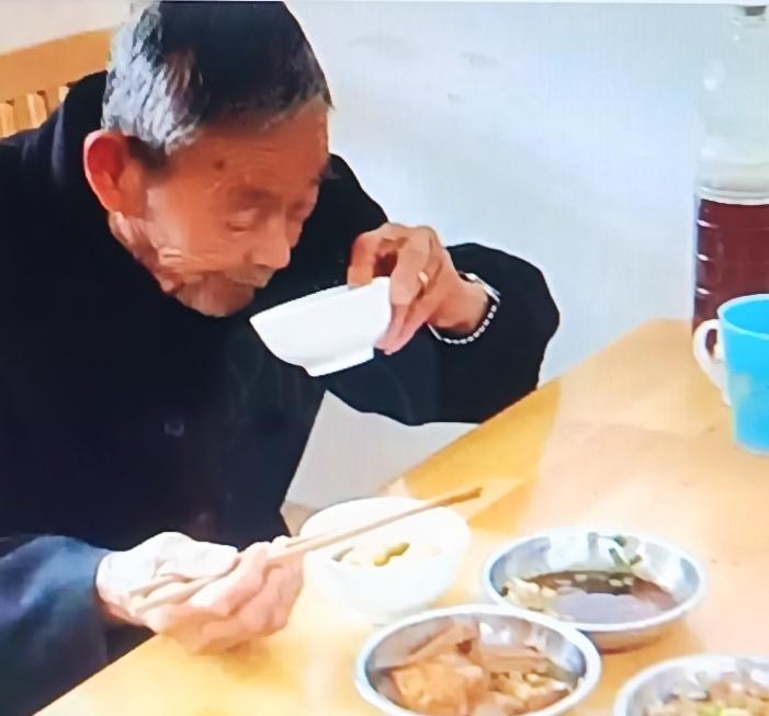 糖尿病为啥无法根治呢？这事儿好多糖友都困惑。其实，糖尿病不是简单的“血糖高”，而