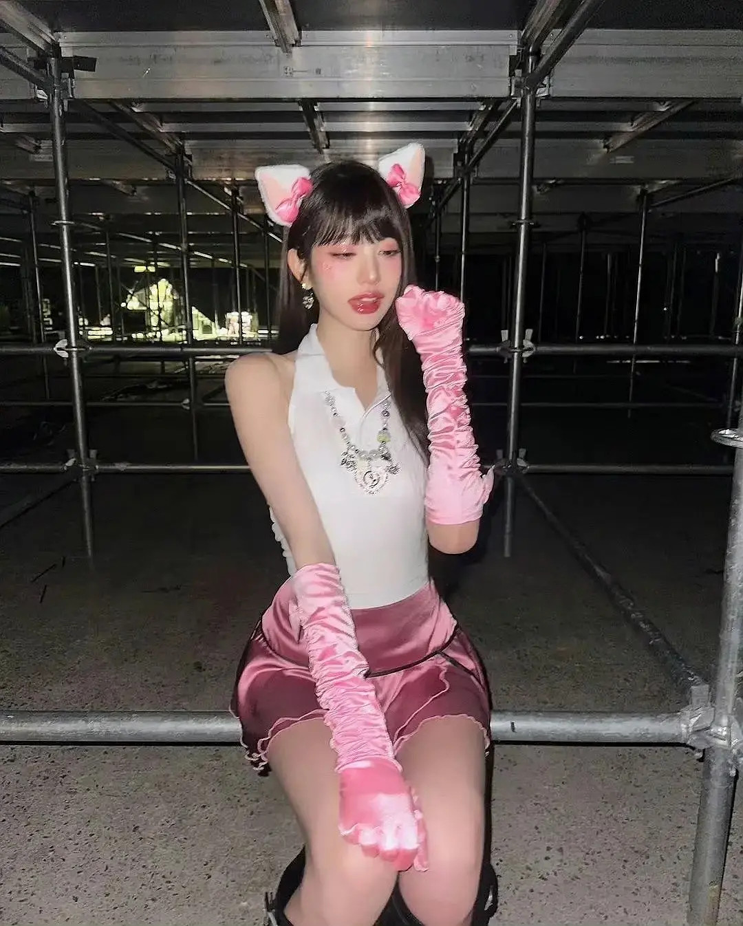 张元英都火到这个程度了还得C吗​​​