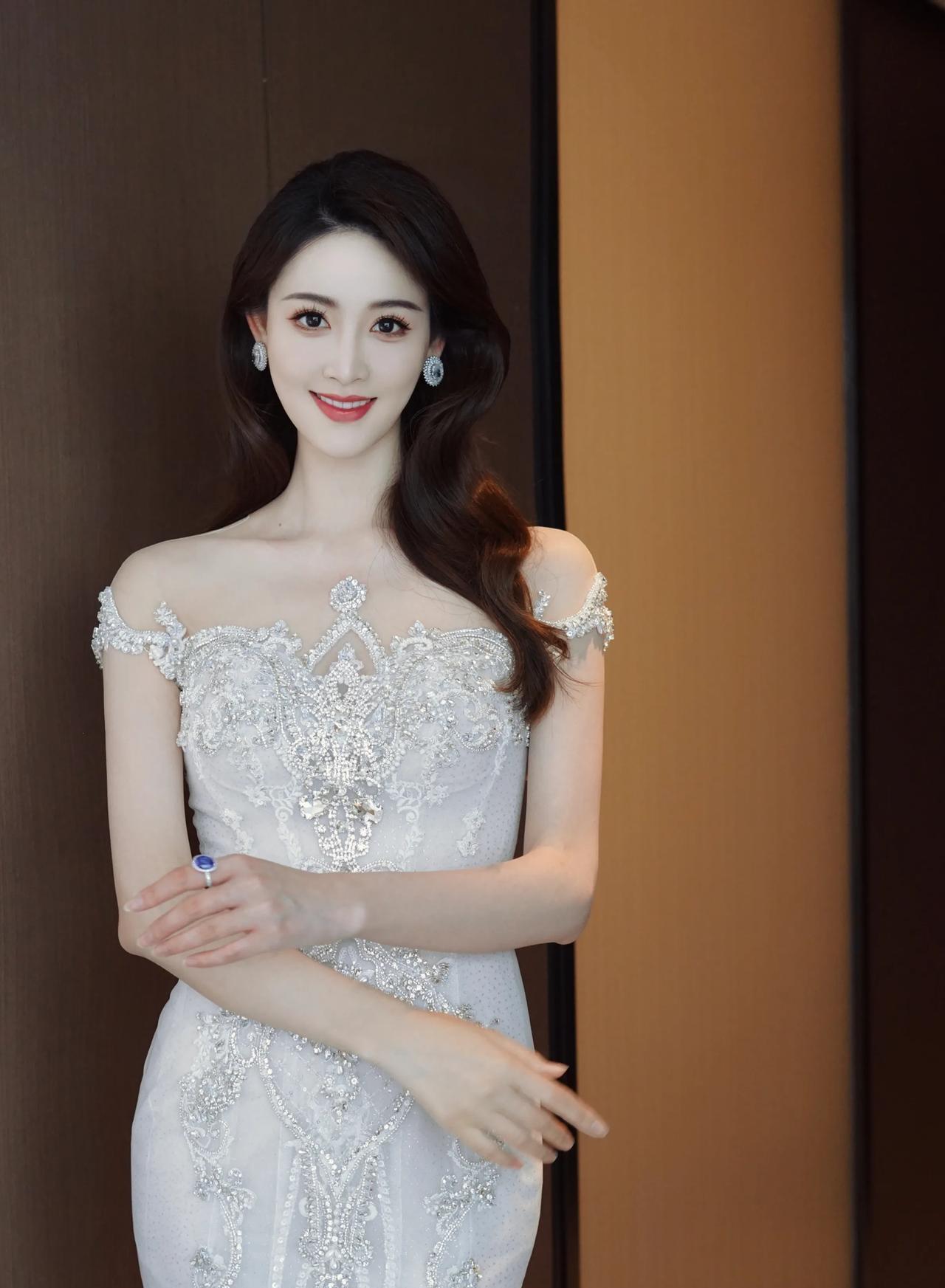 这个就是六公主真人版#女神图来袭##分享美女＃#