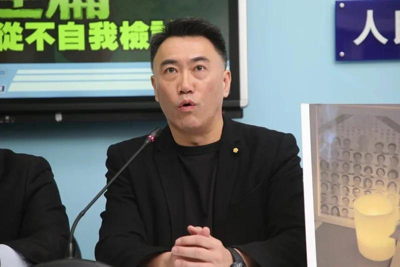 民进党当局拟另提4700亿军购案，国民党团：不照单全收就扣帽子？台“立法院”三
