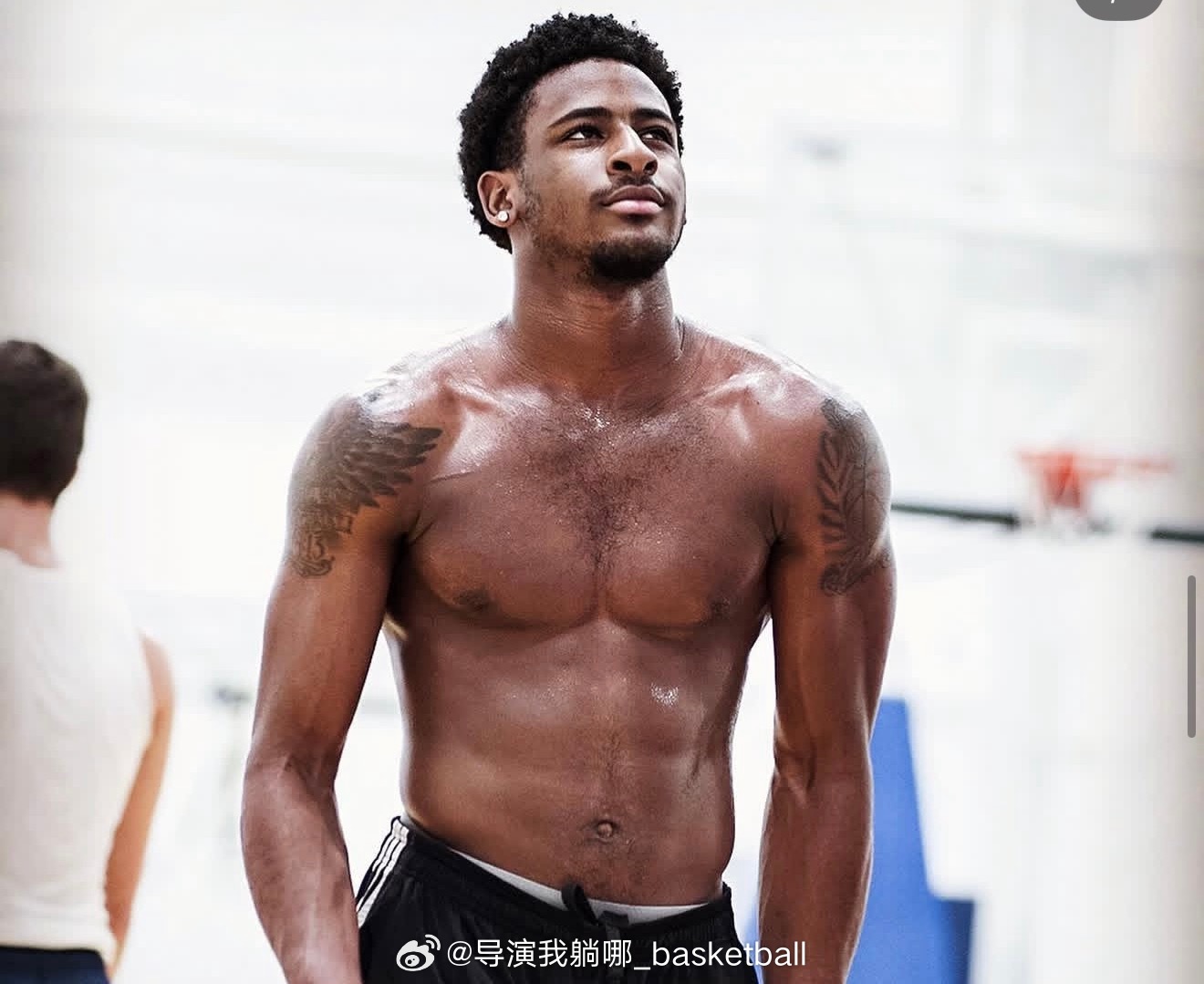 辽宁男篮今天官宣了新援艾泽亚·布罗金顿，这哥们颜值方面在外援里面绝对不差了，而且