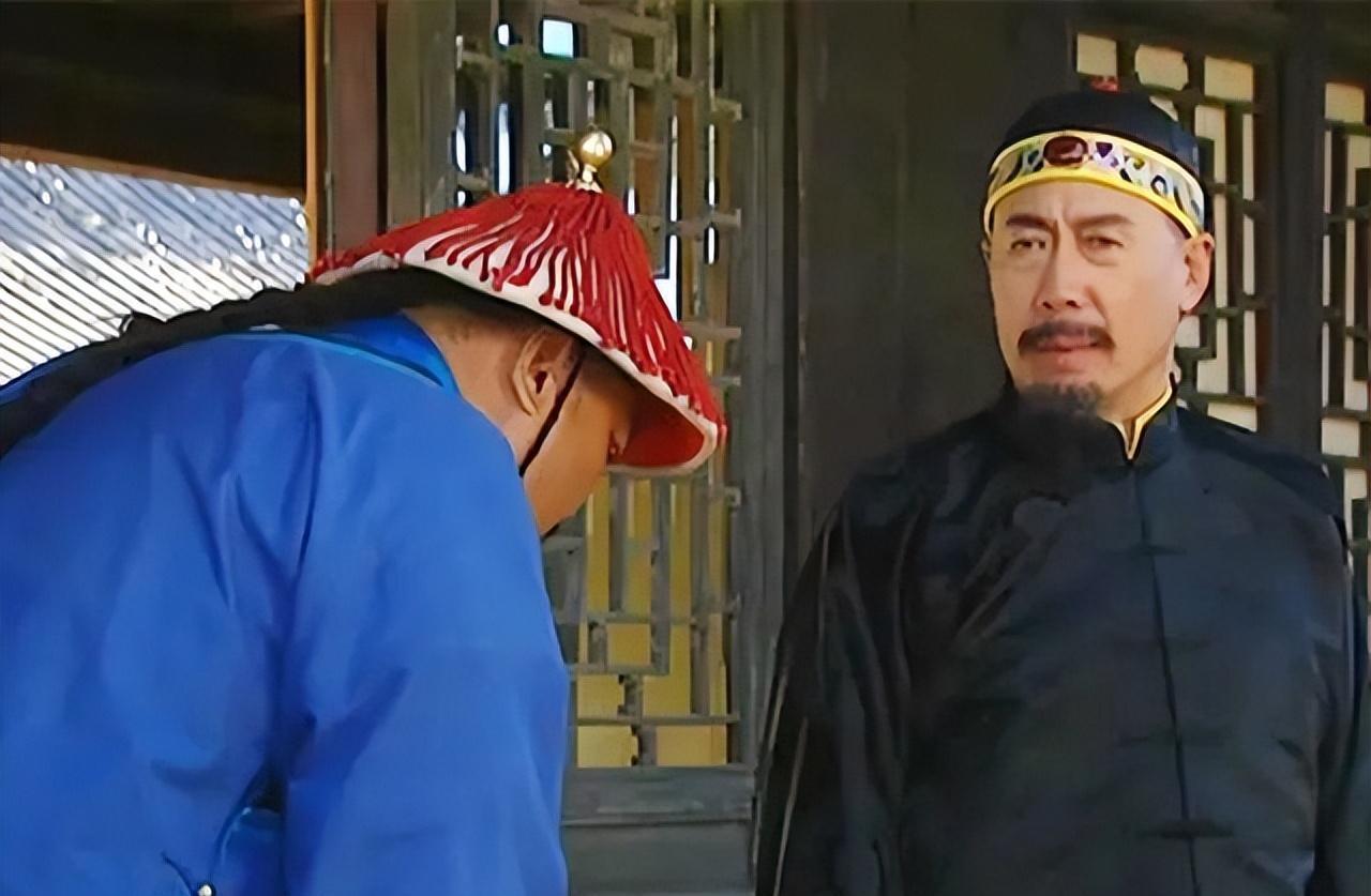 一天，康熙对雍亲王说：“叫你的通房丫头钮祜鲁氏出来让朕瞧瞧。”这看似寻常