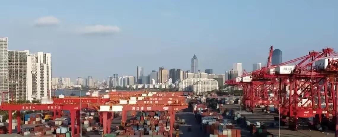 反腐这么多年，按理说该有点忌惮了。可你看看，一个接一个还是往里跳，这到底图什么？