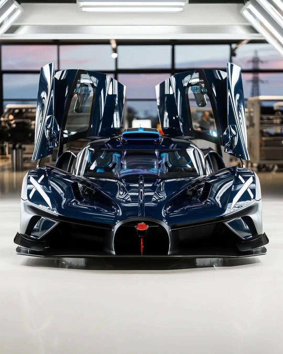 布加迪Bolide！W16发动机，夸张的尾翼…….这造型，是有一种独有的霸气豪车