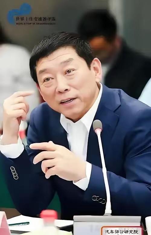 为什么外国不造新能源汽车？长城老总魏建军一句话捅破窗户纸：他们也有技术，他们不是