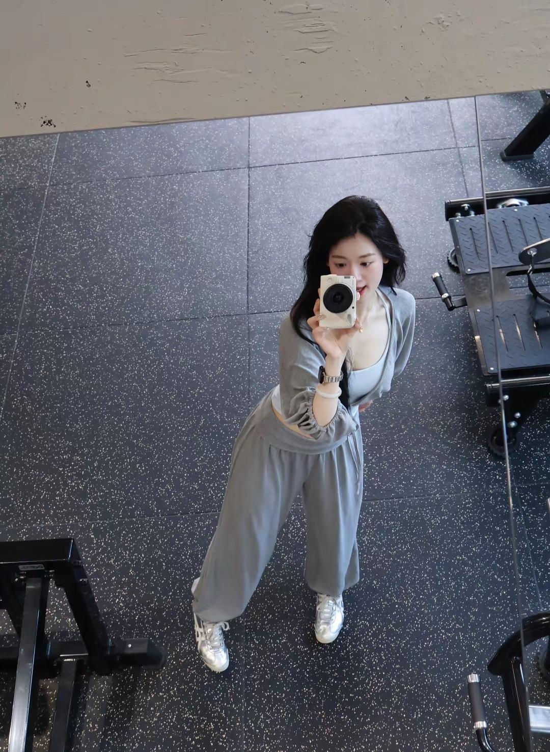 有哪些女生日常好看穿搭可以借鉴