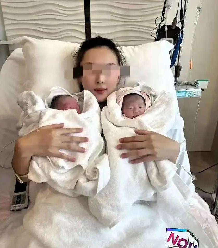 南京李婷的故事真让人感慨万千！怀胎七月，得知腹中是双胞胎女儿，迎接她的不是喜