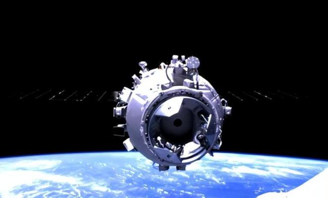 为什么大家都不提中国空间站了？没脸提？这个说法本身就值得质疑。100吨对420吨