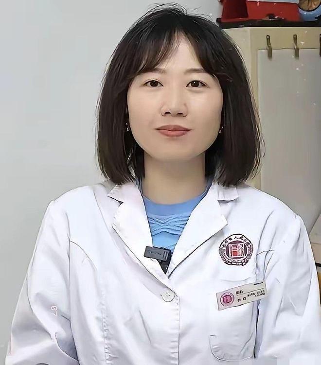 某些人说曾医生私德有亏，医德没有问题，网友道德绑架她被逼出走香港，是我们的损失。