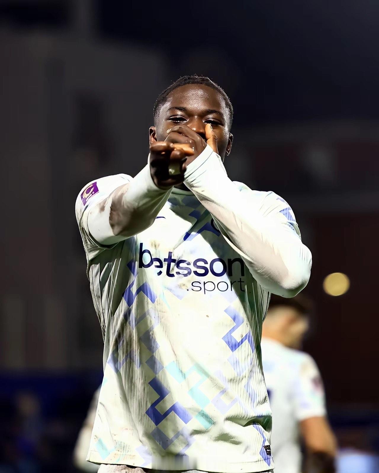 卡马特，这个名字现在越来越响亮了！齐沃教练在青年队时就对他寄予厚望，如今看来，这