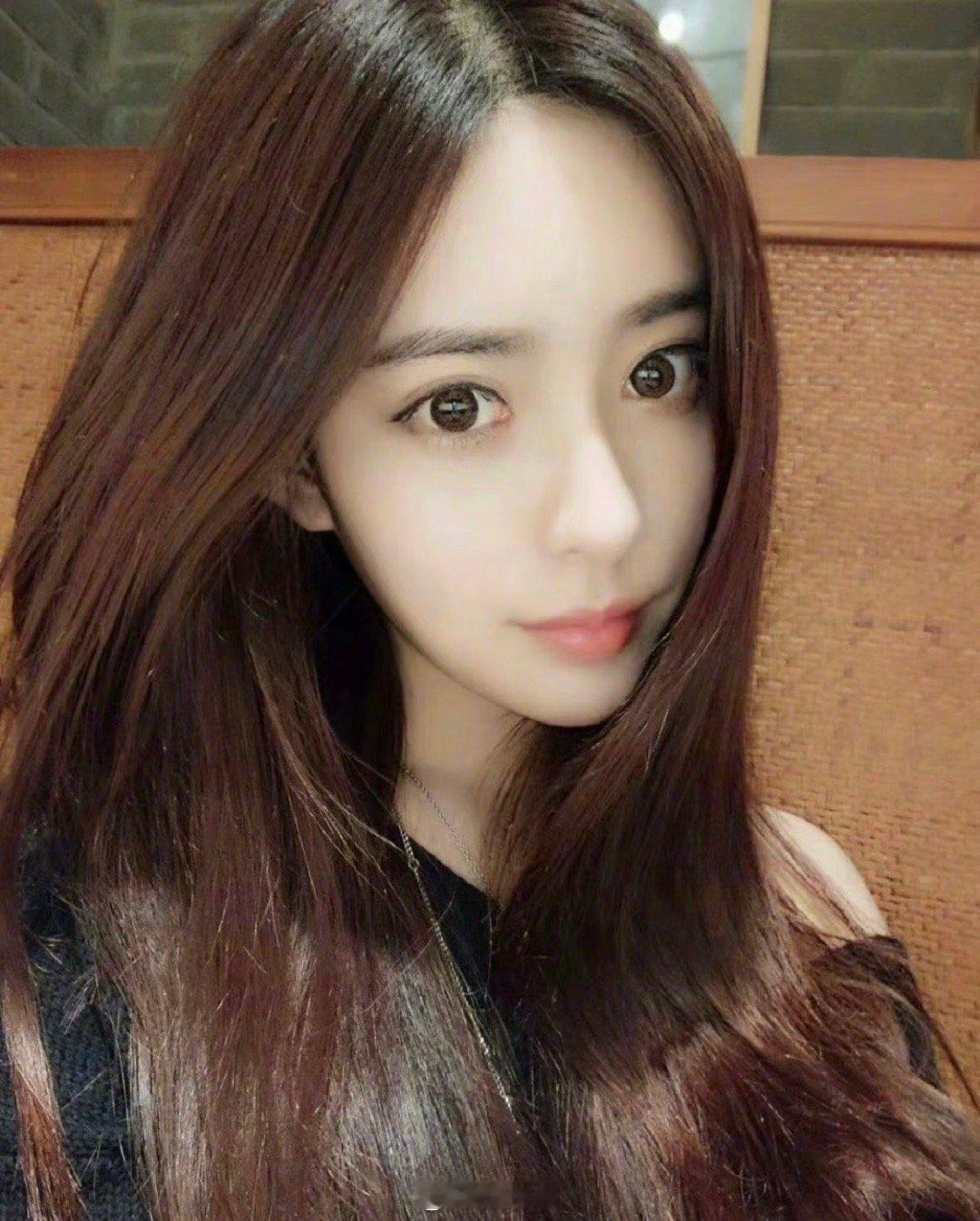 孟子义当伴娘旧照早期的孟姐富家千金味好重​​​