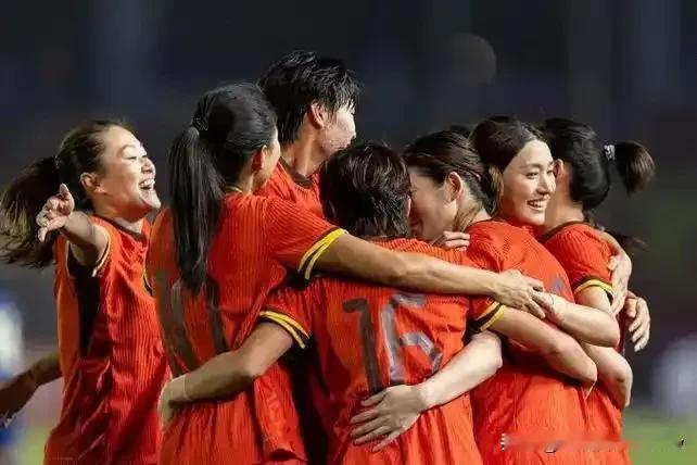 东亚杯女足是三强争霸！中日韩谁胜谁都有机会夺冠！日本与韩国1比1战平，现在中日二