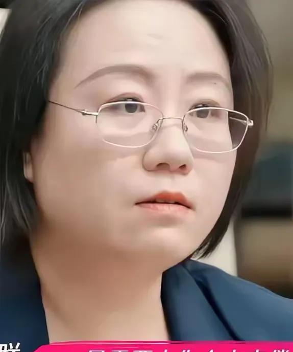 以前觉得千惠是有点装傻，现在看到她自己特意开了个公司，又当老板，又当牛马，反过来