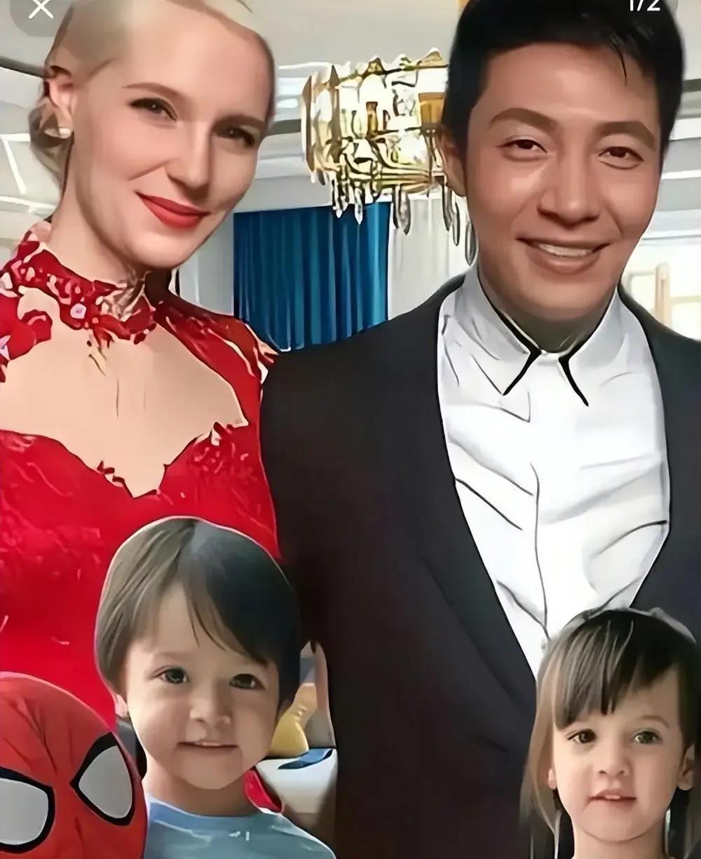 撒贝宁这对龙凤胎，算是彻底颠覆了普通人的认知。俩孩子一点没随白人妈妈的洋面孔，黑
