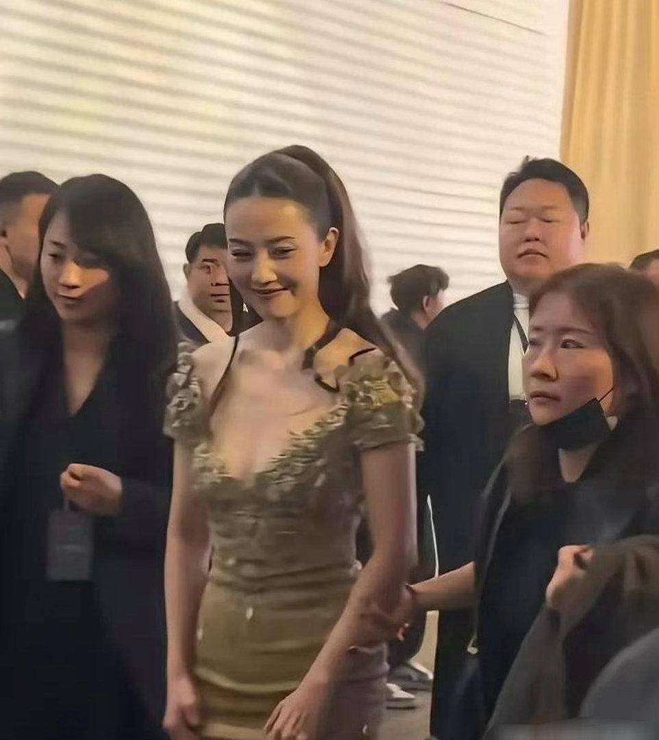 知道这是高圆圆之后我也释怀了。​​​