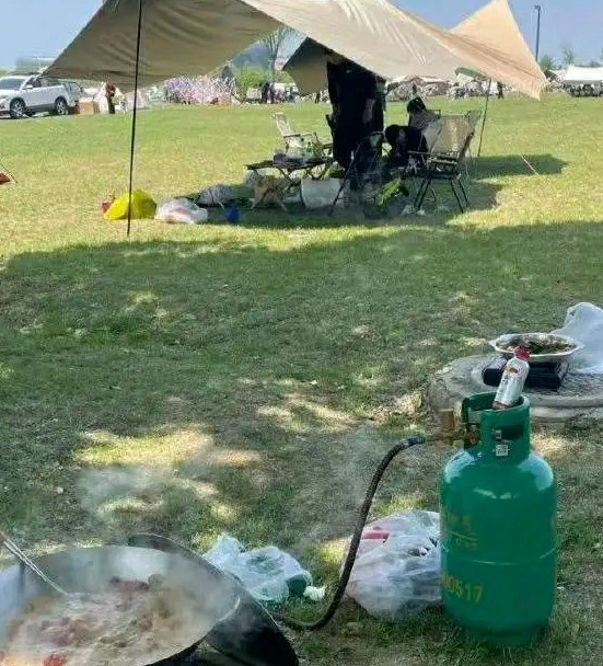 出来露营惊呆我了
