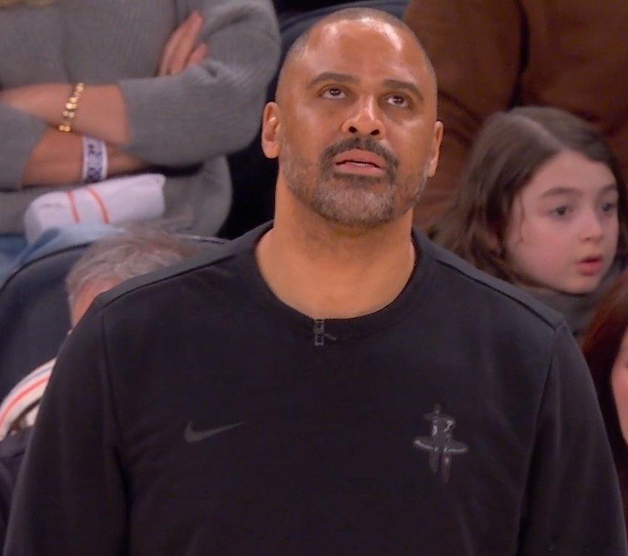 在乌度卡执教火箭的三年间，火箭已遭遇37次末节被逆转，本赛季更是高达11次而乌度