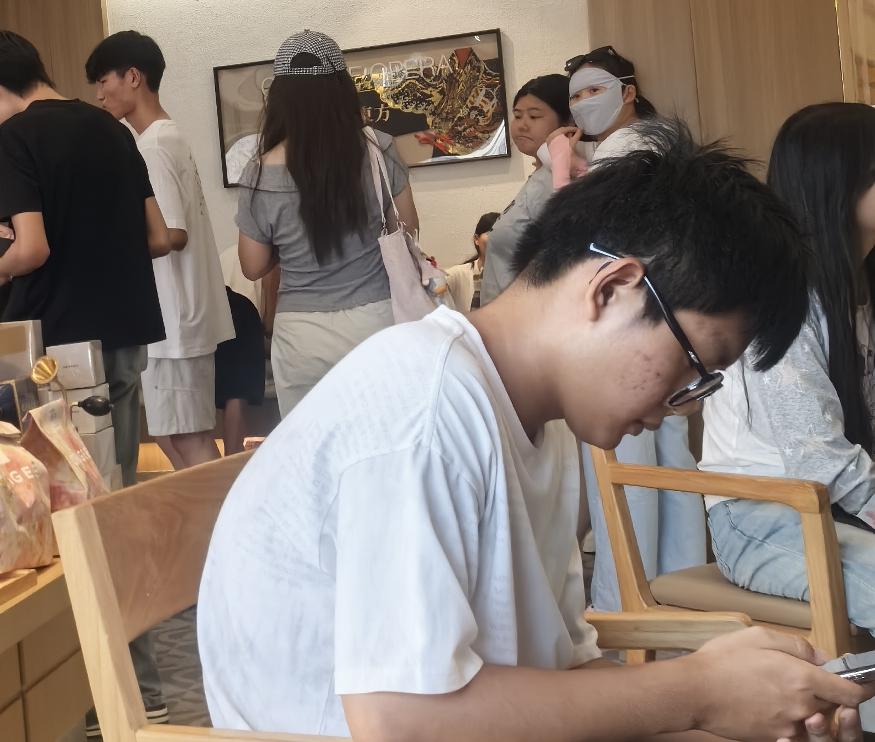 今年刚刚过去的河南三支一扶成绩作废，要重新考了！周围的人都已经议论纷纷了，不过也