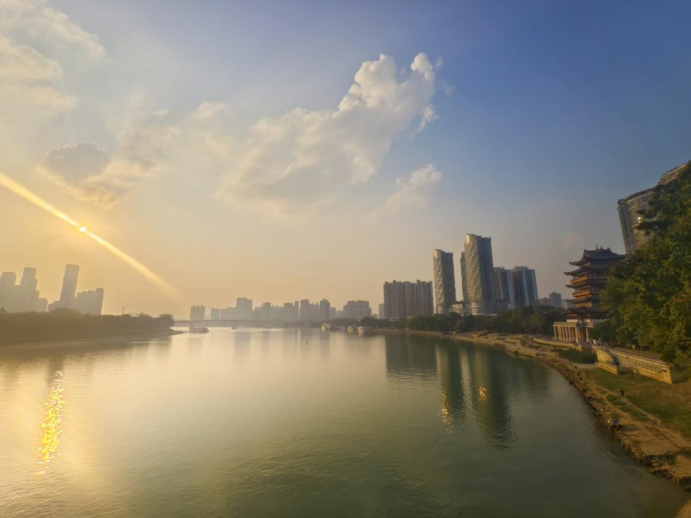 寒潮 “速冻” 全国! 广西小雨+局地中雨也将“上线”