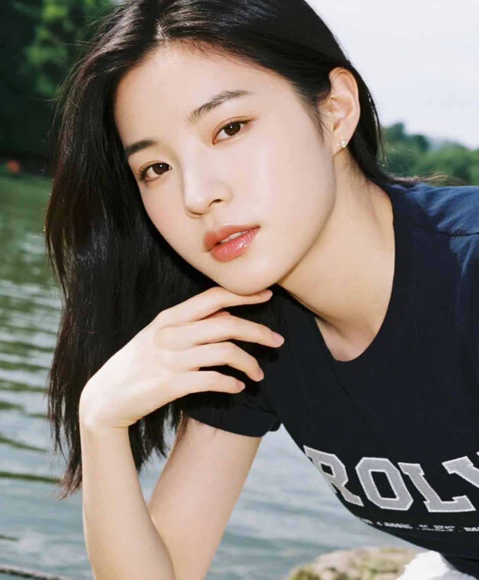 美女的自信，来自内心的强大。