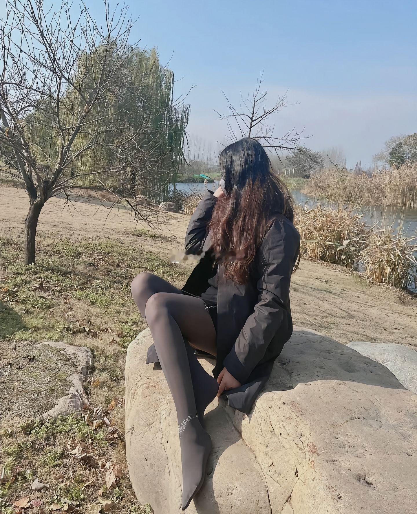 早晨空气好，公园做早操