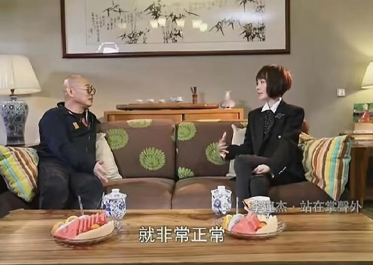 李连杰回应不良媒体，直接电话马化腾，帮我处理一下，鲁豫羡慕不已看多了李连杰的访