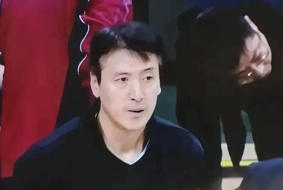 短短四个月，赵勇把这个女排主力阵容调教得，让人至少看到了不少未来站上领奖台的