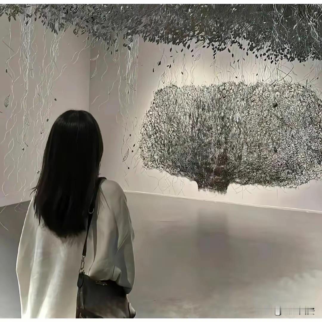 小时候，不明白：为什么妈妈的兄弟姐妹比爸爸的兄弟姐妹亲。尤其是：有什