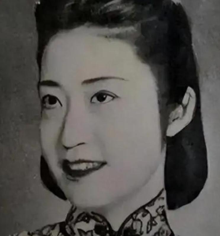 1926年，22岁的唐怡莹在丈夫离家的时候，与25岁的张学良发生了关系。几天后，