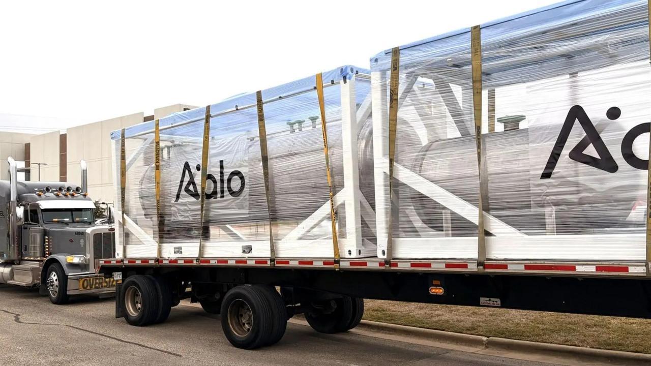 美国公司交付全球首个达到临界状态的“超模块化”核反应堆 AI正在吃掉全球