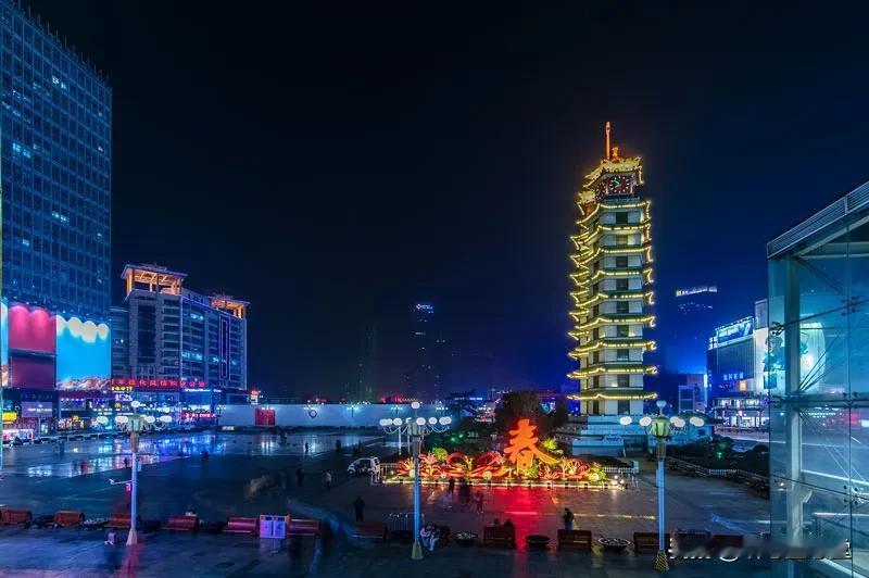 一句话看懂郑州河南郑州郑州是华夏文明发祥地、国家中心城市，以