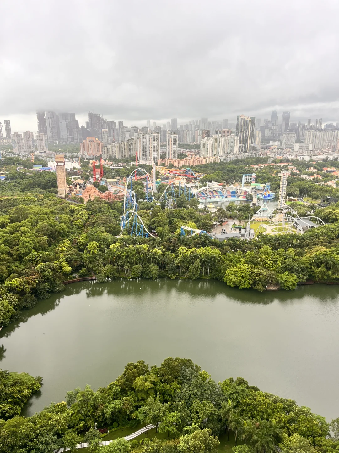大致拍了一下房子的景观！天鹅湖260的5200万
