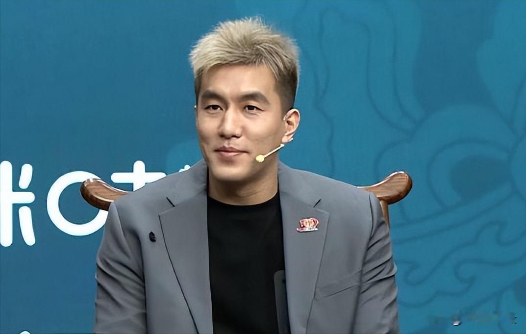 郭少这解说真棒。第一次听郭艾伦解说，说实话，句句在点上。说到首钢的四、五