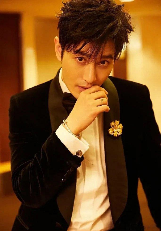 终于明白内娱四大油王里面，为什么只有黄晓明去油成功黄晓明在采访中说：以前看到网