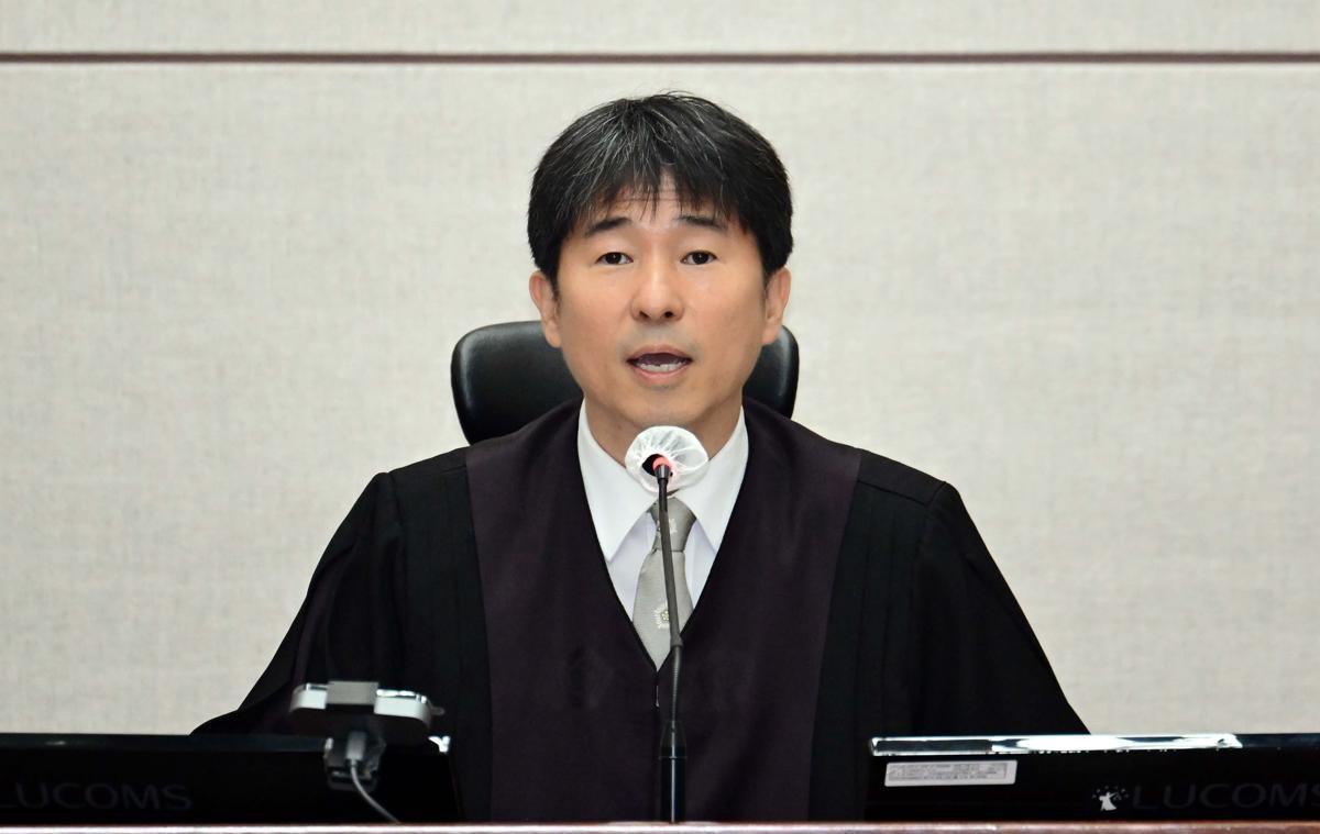 民主党爆料：主审尹锡悦“内乱罪”法官疑收受夜总会招待，要求立即停职调查正在审