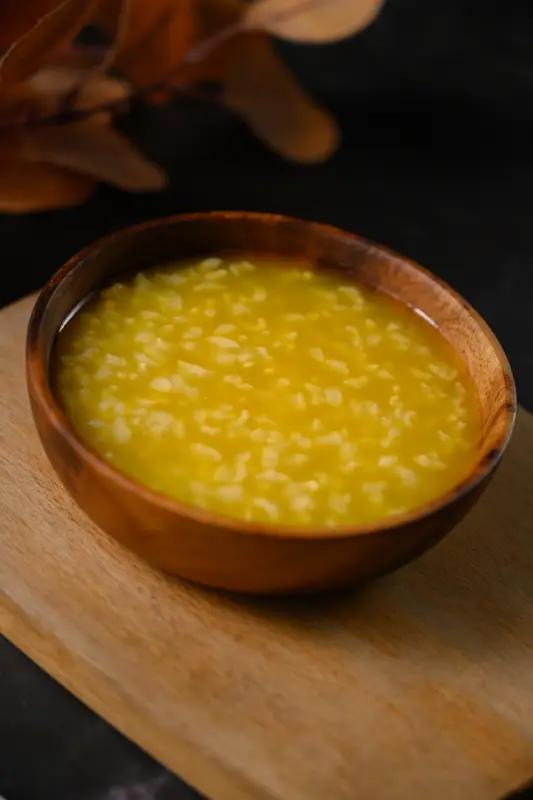 多吃南瓜小米粥好处多多。它营养丰富，南瓜富含β-胡萝卜素、维生素E，小米含人