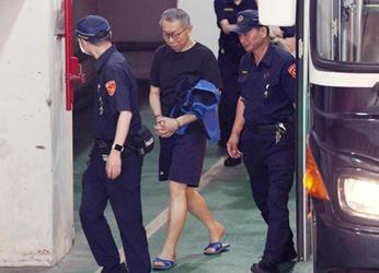 【“交保”7000万，柯文哲倾家荡产也不够，民众党急筹钱】台湾政坛最近炸开个