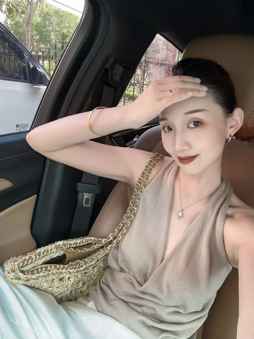 希望你日进斗金 情绪稳定 越活越漂亮 只需要做自己 可以随意决定自己想要什么生活
