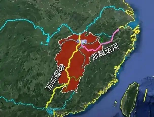 其实，沿海和内陆经济发展的差距一直困扰中国。靠近海港的省份因为运货方便，发展特