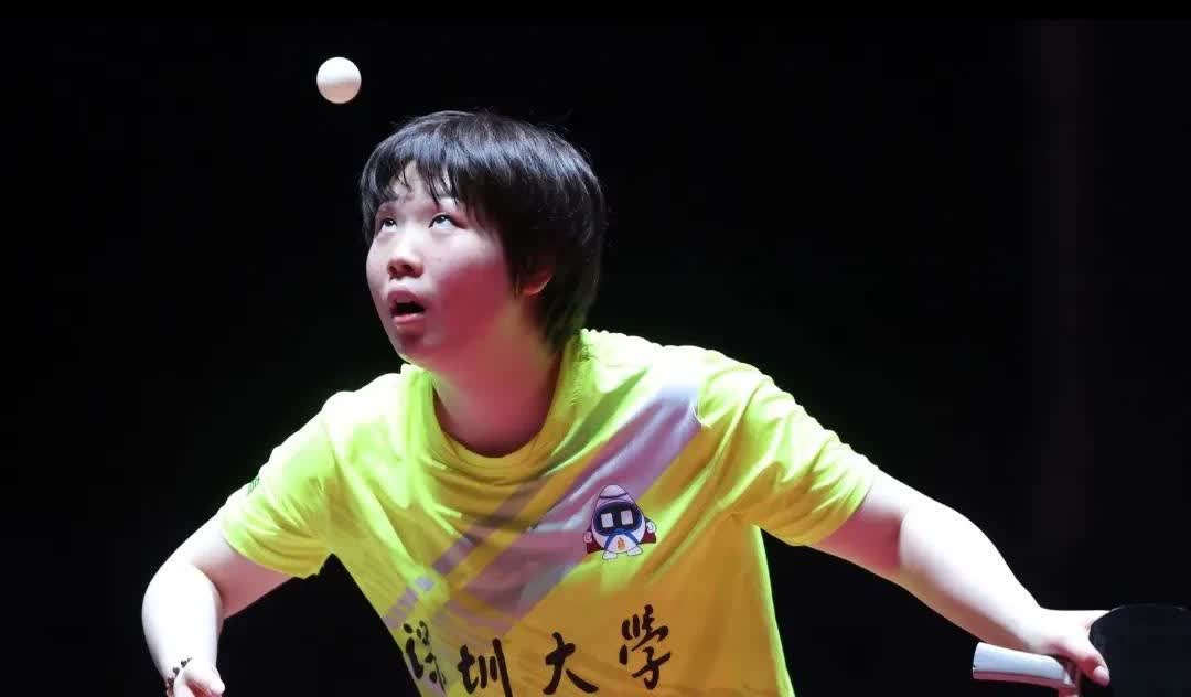乒超产生了一个“五局女王”，这个称号名付其实。她，就是深大幼儿园的蒯曼。蒯曼