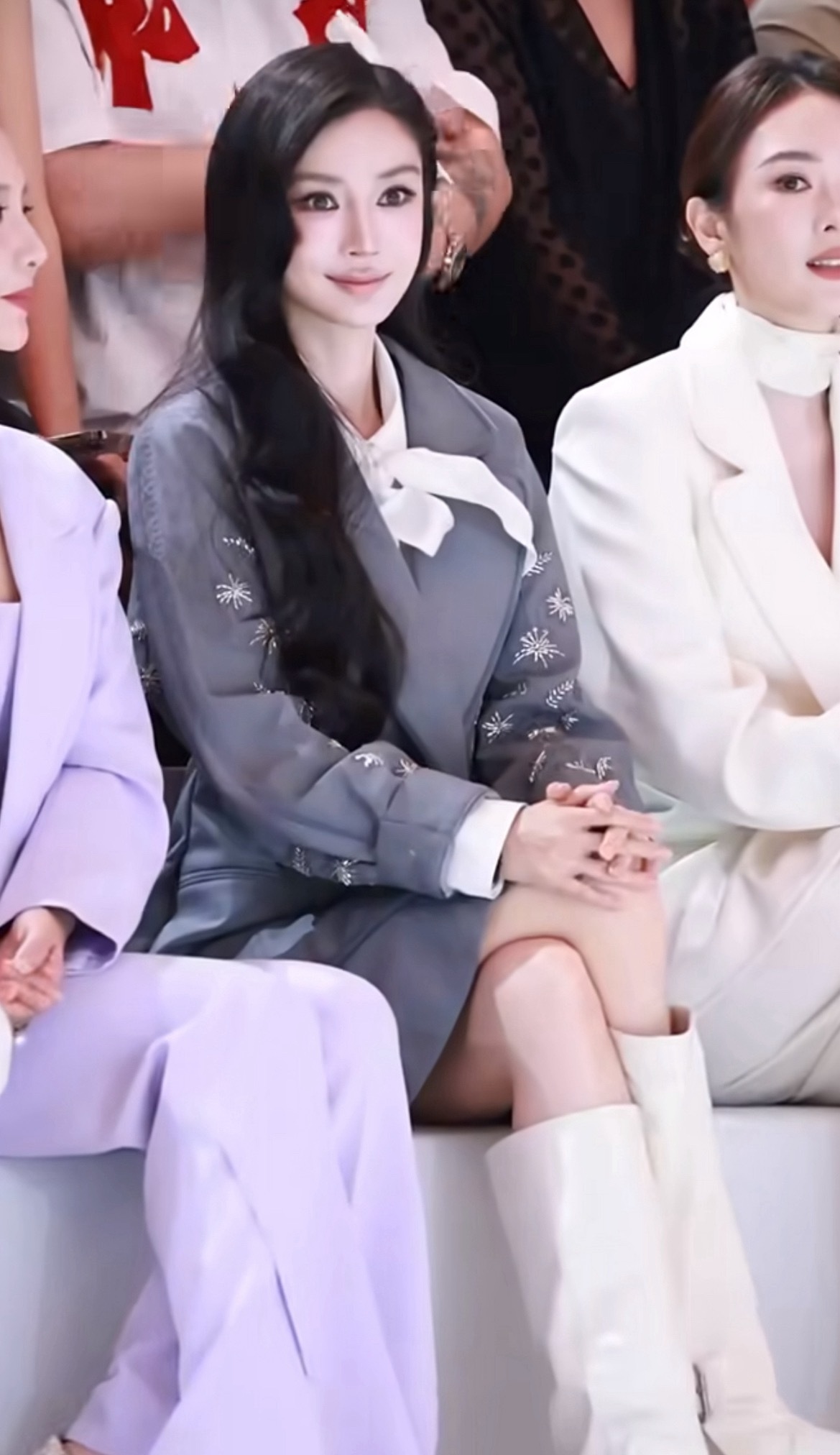 angelababy的眼睛好大知性大美女！不愧是baby～一骑绝尘的美貌ang