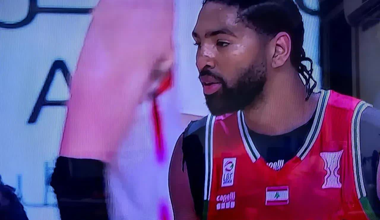 日本狂输黎巴嫩24分！CBA明星劳森功不可没！CBA高中锋、黎巴嫩归化球员劳