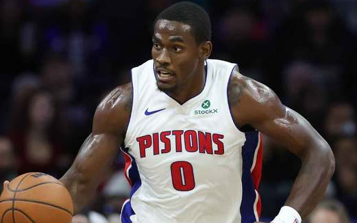 杜伦没有纸面数据那么差，魔术队主要防守资源都在杜伦身上杜伦这两场发挥确实不行，