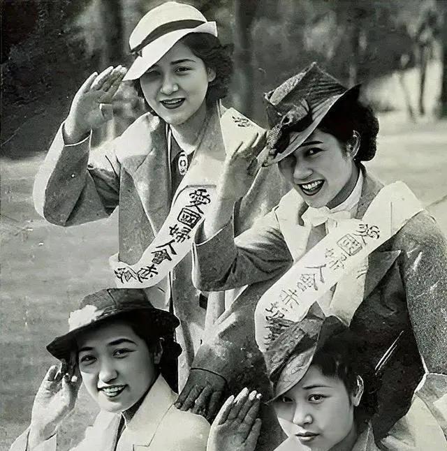 1945年，日本将20万日本慰安妇遗弃在东北，后来至少有11万人嫁给了当地老百姓