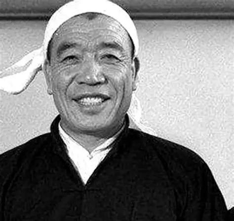 陈永贵当上副总理后，住在钓鱼台国宾馆，但毛主席让他搬出去，不要住在钓鱼台，是什么