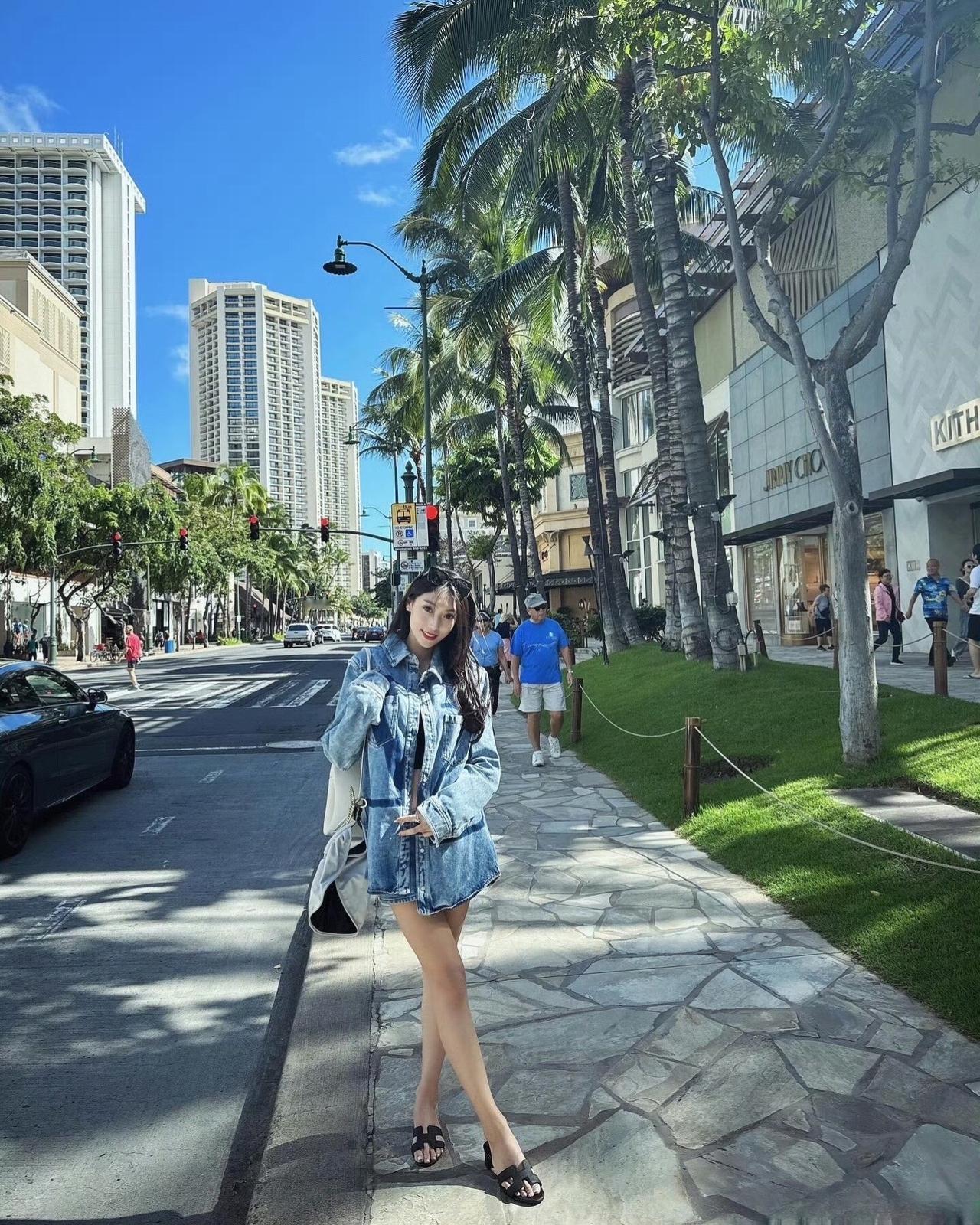 但我们能永远保持美丽～dou上热门美女街拍小姐姐穿搭秀穿搭