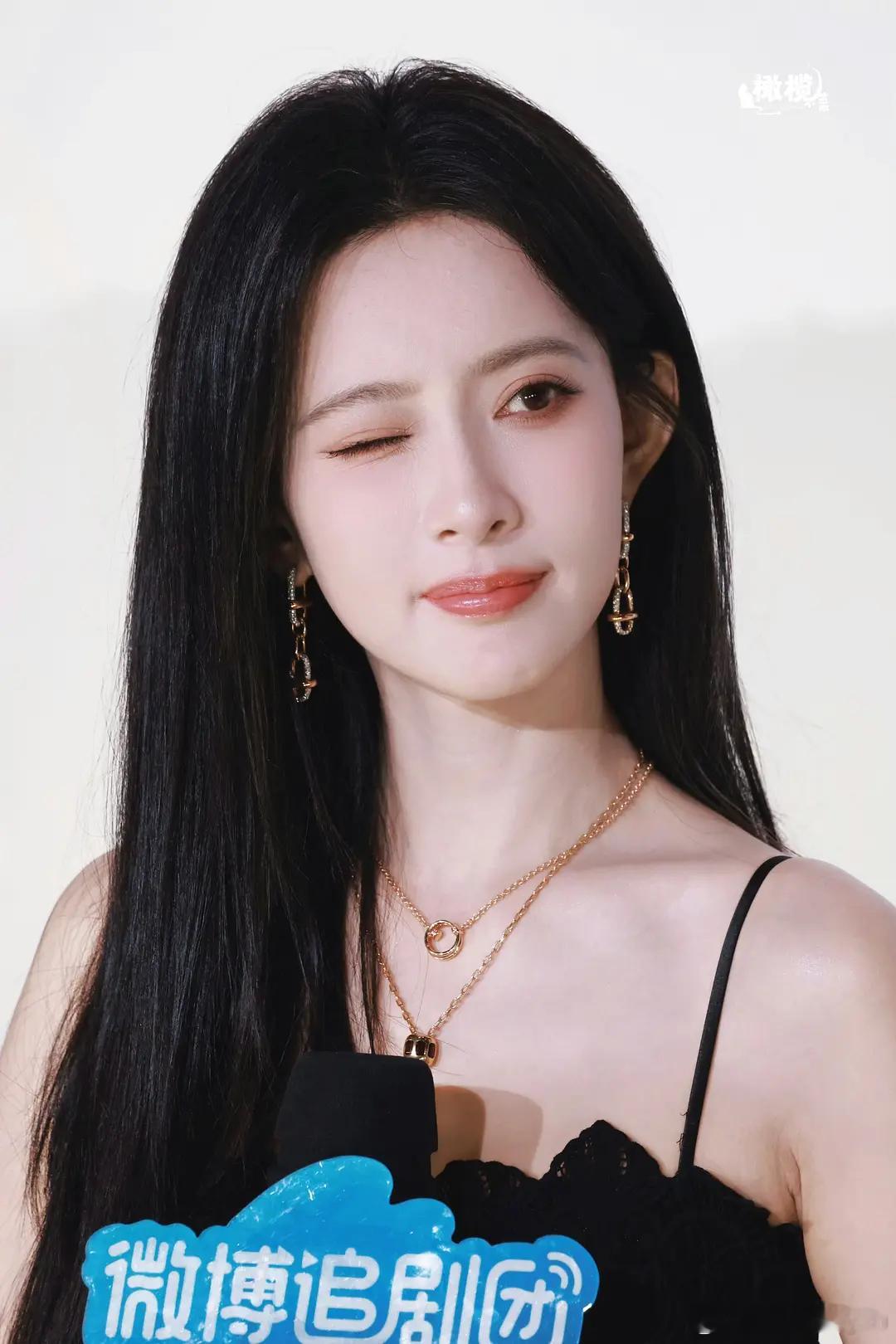 孟子义《百花杀》追剧团这个状态也太好了吧，这颜值太大气明艳了