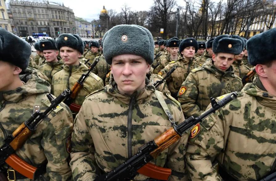 如果再打下去，俄罗斯就无法收场了！俄乌战争中，我们发现，俄罗斯经常大规模空袭，而