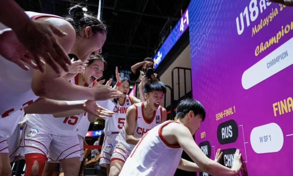 大胜63分，中国U18女篮拿下世界杯门票，顺利闯进半决赛！太棒了！U18女篮亚洲杯资格赛，中国U18
